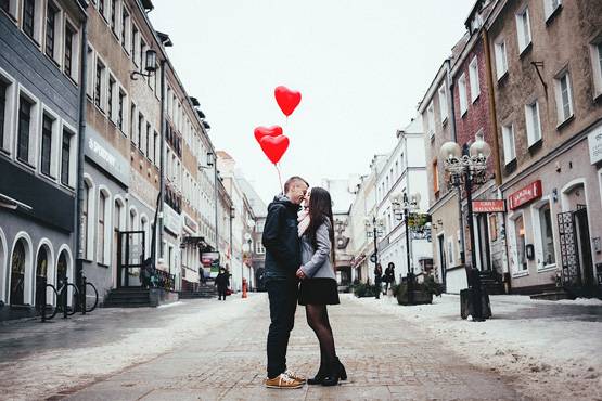 भारतीय पुरुषों से ज्यादा महिलाओं के एक्स्ट्रा मैरिटल अफेयर: सर्वे