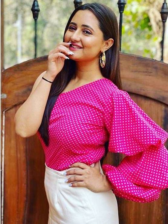 6 साल की उम्र में रश्मि संग छेड़छाड़, बस में हुई गलत ढंग से छूने की कोशिश