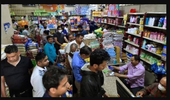 कोरोना से जंग को तैयार FMCG कंपनियां, सस्ती हुईं जरूरत की चीजें