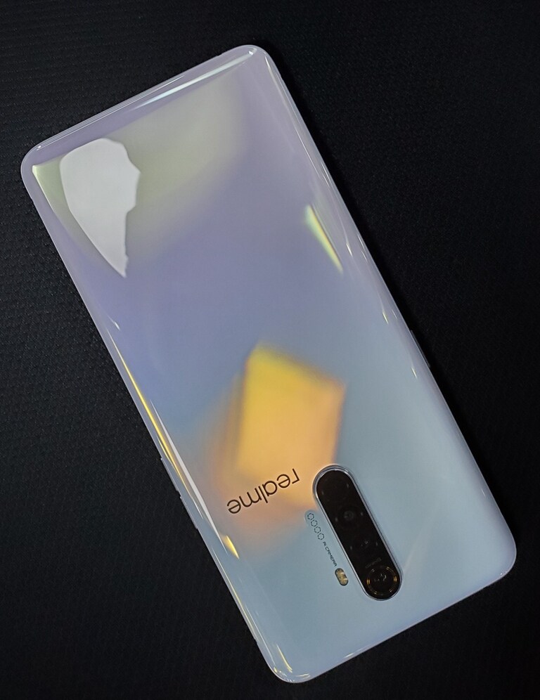 50W चार्जिंग, 90Hz डिस्प्ले वाले Realme फोन पर ऐसे पाएं 4 हजार की छूट