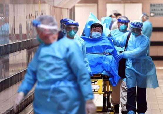 शरीर में इस तरह धीरे-धीरे उभरते हैं कोरोना वायरस के लक्षण