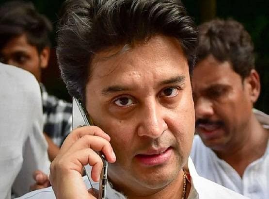 क्या राहु काल के कारण डेढ़ घंटे टली सिंधिया की BJP में एंट्री?