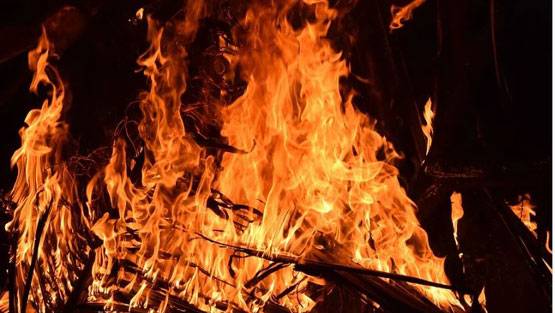 होलाष्टक में इन राशि वालों को हो सकता है नुकसान