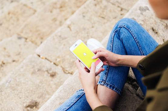 कोरोना पर लॉकडाउन के बीच बढ़ रहे ऑनलाइन एक्स्ट्रा मैरिटल अफेयर्स!