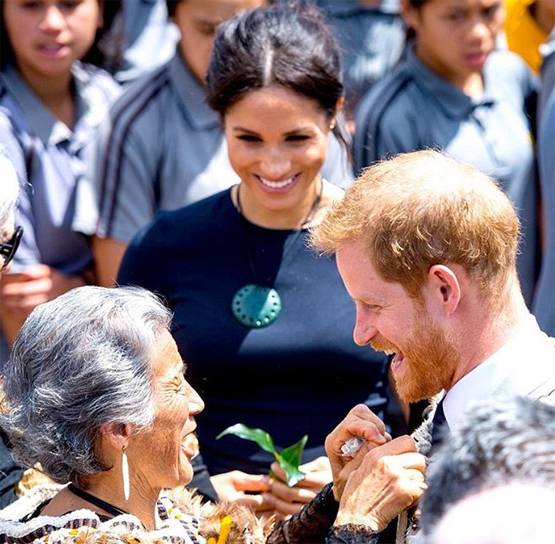 कोरोना का खौफ, अब यहां पत्नी मेगन मर्केल संग रहेंगे प्रिंस हैरी