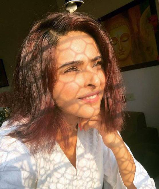 मधुरिमा तुली ने फ्लॉन्ट किया नया हेयरस्टाइल, देखें वायरल तस्वीरें