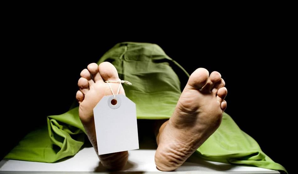 मां ने अपने बॉयफ्रेंड से करा दी शादी, तंग आकर बेटी ने की खुदकुशी