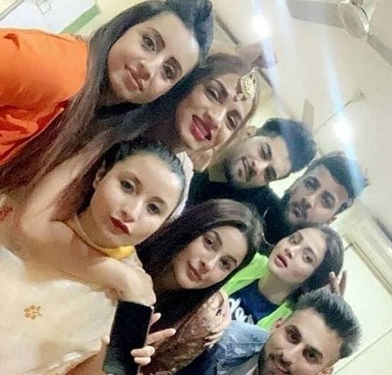 कोरोना की वजह से बंद पारस-शहनाज के शो की शूटिंग, घर लौटे कंटेस्टेंट्स