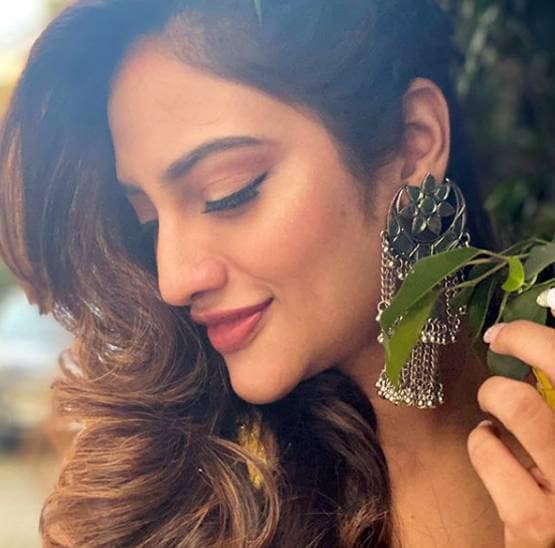 हाथ धोना सिखाते वक्त नुसरत से हुई ये बड़ी गलती, यूजर्स ने किया ट्रोल