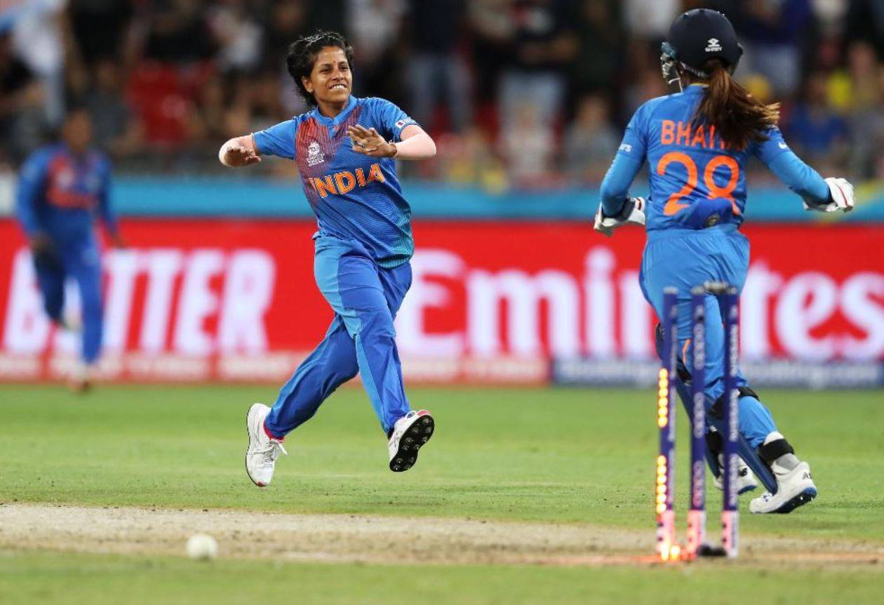 बारिश ने नहीं टूटने दिया भारत का दिल, वर्ल्ड चैम्पियन बनने से एक कदम दूर