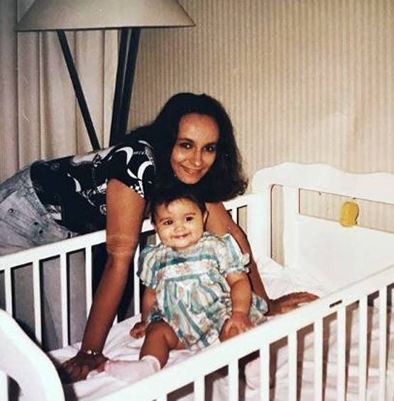 वायरल करीना के बचपन की तस्वीर, इन सितारों को पहचान भी नहीं सकेंगे आप