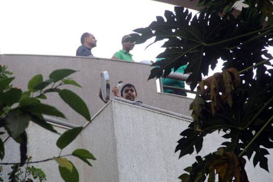 काजोल के बेटे ने बजाई थाली, किया कोरोना कामांडोज को सैल्यूट