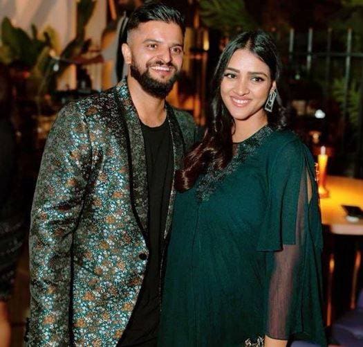 रैना ने शेयर की बेटे की फोटो, पिता बनकर बताया बच्चे का नाम