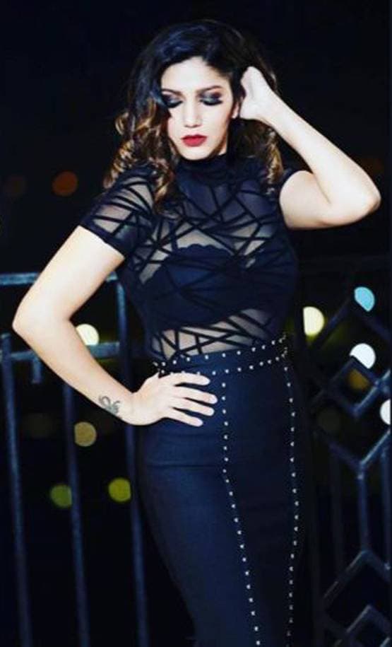 ब्लैक ड्रेस में सपना चौधरी का किलर लुक, फैंस बोले- तबाही