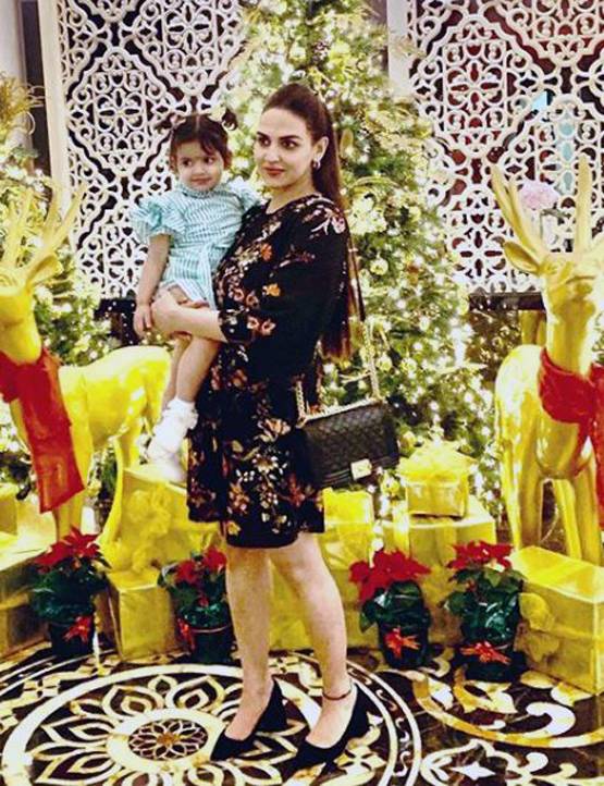 दो बेटियों की मां हैं ईशा देओल, कैसे काम और पैरेंटिंग को करती हैं बैलेंस?