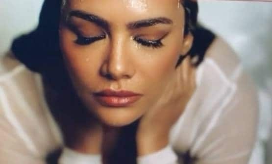 ईशा गुप्ता का बाथटब वीडियो वायरल, स्टनिंग अदाओं ने जीता फैंस का दिल