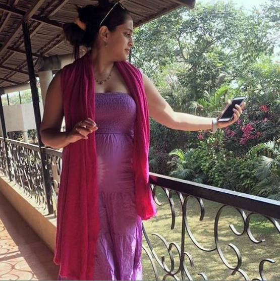 कोरोना: इटली में फंसी सिंगर की आपबीती, रोजाना एंबुलेंस की आवाजें सुनती हूं