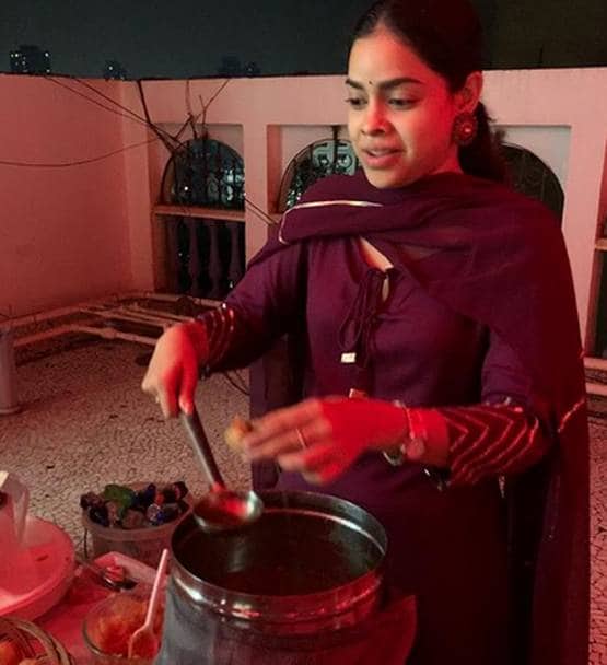 लॉकडाउन में सुमोना को आई गोलगप्पों की याद, बोलीं- कोई खिला दो