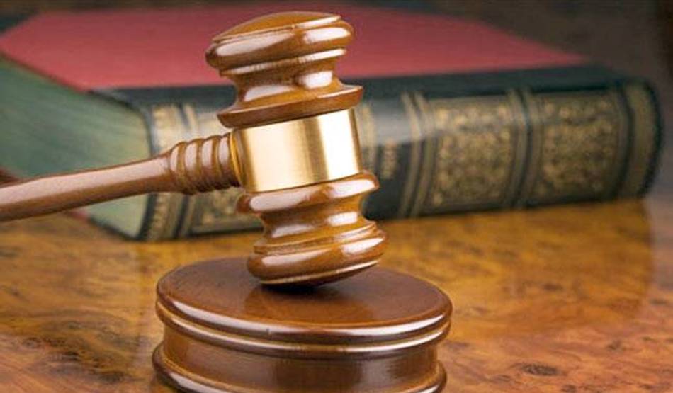 कोराना: बंद से प्रभावित हुए मजदूर तो इस जज ने दान की अपनी सैलरी