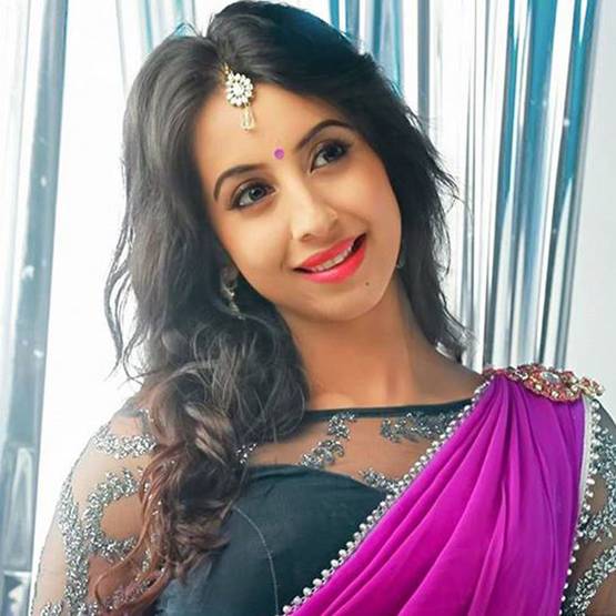 पारस ने Ex गर्लफ्रेंड से की संजना की तुलना, क्या अकांक्षा की तरफ इशारा?