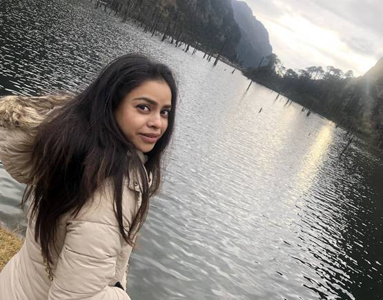 द कपिल शर्मा शो फेम सुमोना चक्रवर्ती का बोल्ड लुक वायरल, देखें तस्वीरें