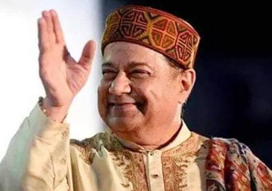 कोरोना: लंदन से लौटे जलोटा, डॉक्टर्स की निगरानी में होटल में कैद