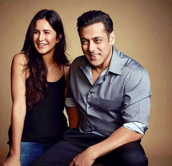 लग्जरी गाड़ियों के शौकीन हैं बॉलीवुड सितारे, करोड़ों में है कीमत