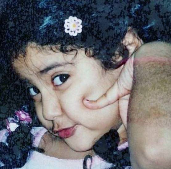 तस्वीरों में देखें जाह्नवी कपूर का बचपन, मां श्रीदेवी के संग खास है रिश्ता