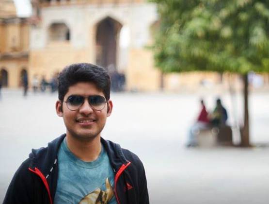 IAS और IPS बनने में गर्लफ्रेंड ने की थी मदद, खुलकर दिया क्रेडिट