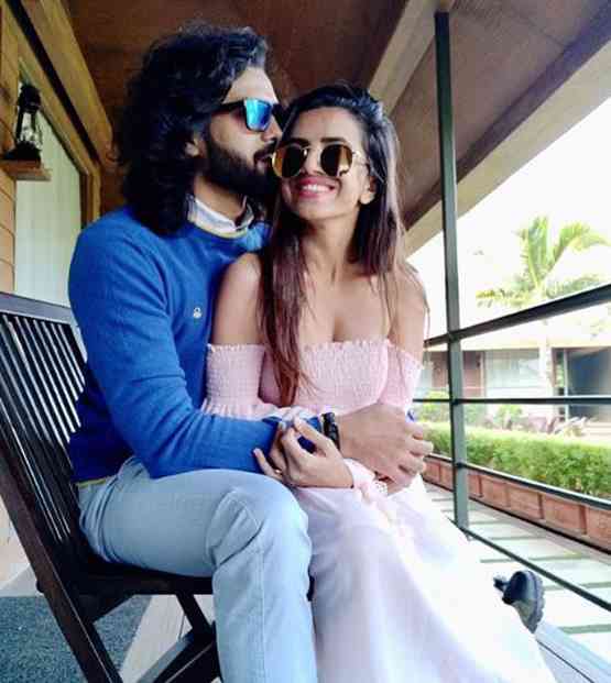 देवोलीना की 'बहन' को बॉयफ्रेंड ने फिल्मी अंदाज में किया प्रपोज, VIDEO