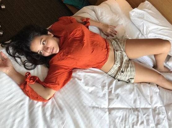 मोनालिसा का बोल्ड लुक हुआ वायरल, बिकिनी अवतार में शेयर की तस्वीर