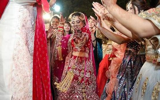 बहन की शादी में जमकर नाचीं सोमी-सबा खान, दीपक ठाकुर-मनु पंजाबी पहुंचे