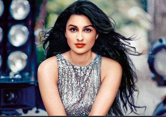 वर्चुअल पार्टी से अंताक्षरी तक, इस तरह घर बैठकर बोरियत भगा रहे सेलेब्स