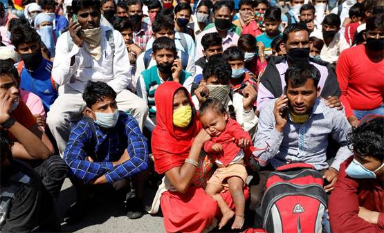 26 साल पहले जब महामारी के चलते सड़क पर आ गए थे हजारों मजदूर