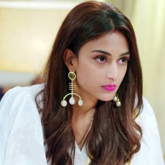 कोरोना: शूटिंग रुकने से अधूरी छूटी कहानी, TRP में हिट 8 शोज को नुकसान