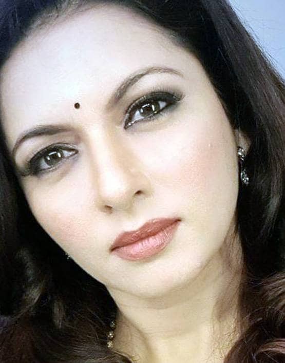 भाग्यश्री का खुलासा, शादी के बाद इस वजह से रहीं पति से अलग