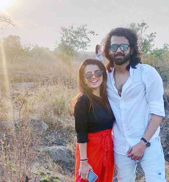 देवोलीना की 'बहन' को बॉयफ्रेंड ने फिल्मी अंदाज में किया प्रपोज, VIDEO