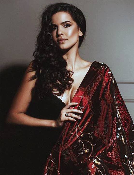 सगाई के बाद हार्दिक संग नताशा की पहली होली, ससुराल में सेलिब्रेशन