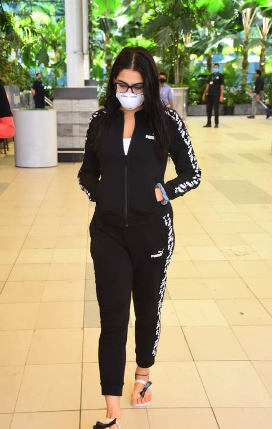 वाराणसी से वापस लौटीं सारा अली खान, एयरपोर्ट पर मास्क लगाए हुईं स्पॉट