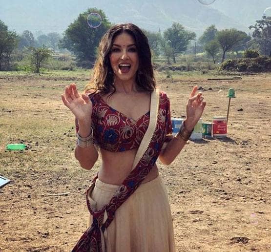 दूरदर्शन पर लौटे पुराने शोज, सनी लियोनी ने मजेदार अंदाज में किया रिएक्ट