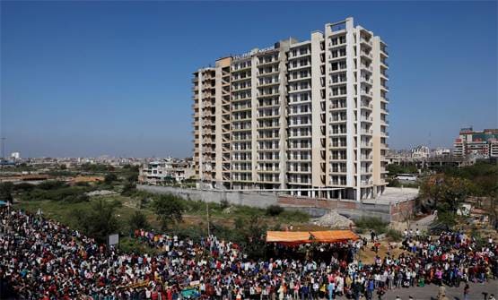 26 साल पहले जब महामारी के चलते सड़क पर आ गए थे हजारों मजदूर