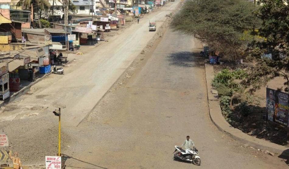 कोरोना का कहर: 'घर में दाना नहीं, कमाने के लिए काम नहीं'