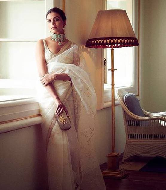 आ गया सब्यसाची का समर कलेक्शन, खूबसूरत साड़ियों पर से नहीं हटेंगी नजरें