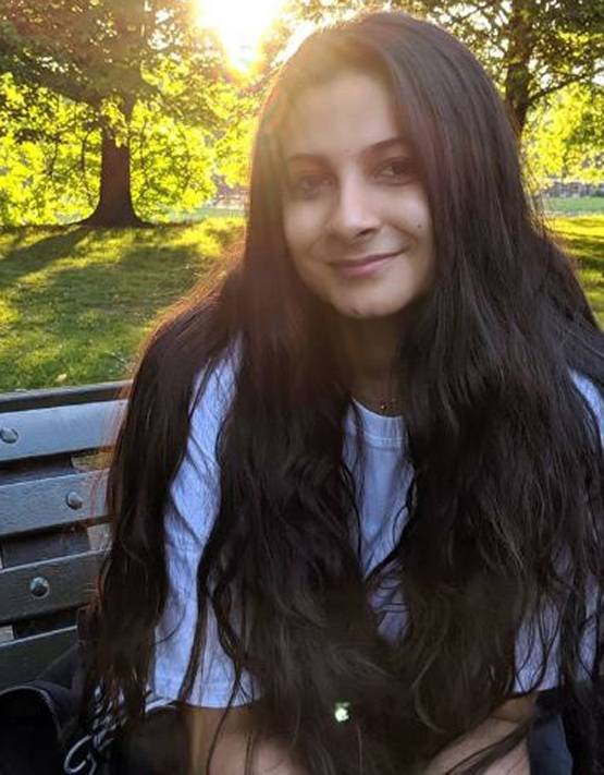 सोनम कपूर की बहन रिया को बॉयफ्रेंड ने रोमांटिक अंदाज में किया विश