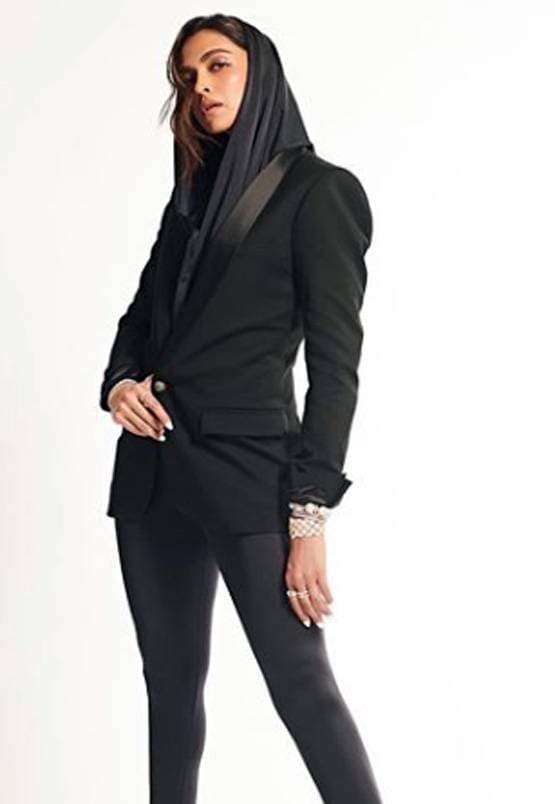 बॉलीवुड की टॉप एक्ट्रेसेज जिन्होंने अपने काम से पुरुषों को भी पछाड़ दिया