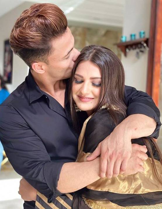 आसिम रियाज-हिमांशी खुराना ने शादी के सवाल पर कही ये बात