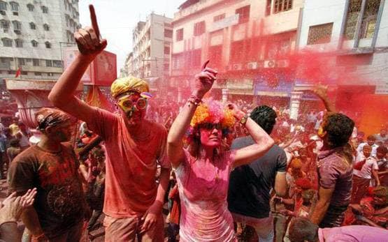 होलिका दहन कल: यहां जानें पूजा करने की सही विधि