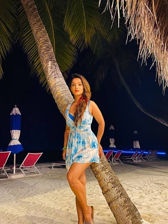 नागिन फेम अदा खान की खूबसूरती का चला जादू, मिला ये अवॉर्ड