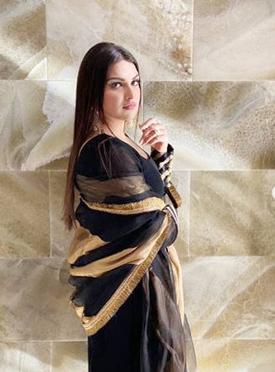 गर्लफ्रेंड हिमांशी की मां संग आसिम ने बिताया समय, यूं दिखी बॉन्डिंग