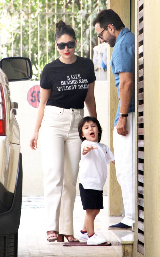 करीना-सैफ के साथ कैजुएल लुक में तैमूर, फोटोग्राफर्स देख यूं किया रिएक्ट